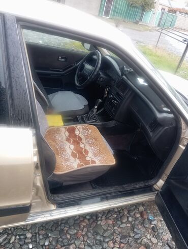 Audi: Audi 80: 1989 г., 1.8 л, Механика, Бензин, Седан — 3