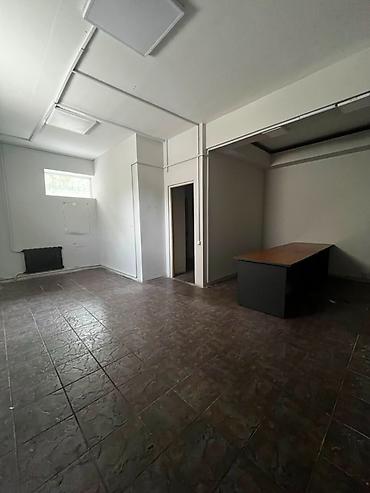 15: СДАЁТСЯ ЗДАНИЕ ! -Ибраимова /Боконбаева( ПЕРВАЯ ЛИНИЯ ) -Площадь — 4
