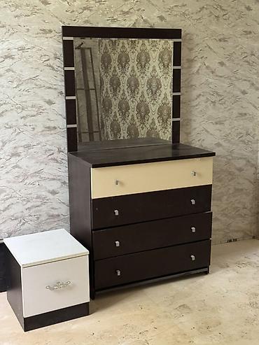 Yataq otağı mebel dəsti Tərkibi: - 2 nəfərlik çarpayı (başlıq hissəsi