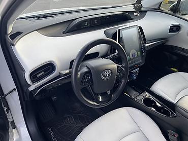 highlander 2017: Toyota Prius: 2019 г., 1.8 л, Автомат, Гибрид, Хэтчбэк — 7