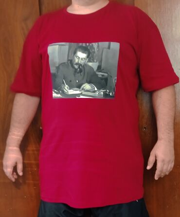 красная футболка: Мужская футболка, 9XL (EU 58), Б/у, цвет - Красный, Самовывоз