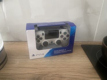 джойстик ps4 аренда: Новый Дуалшок 4
