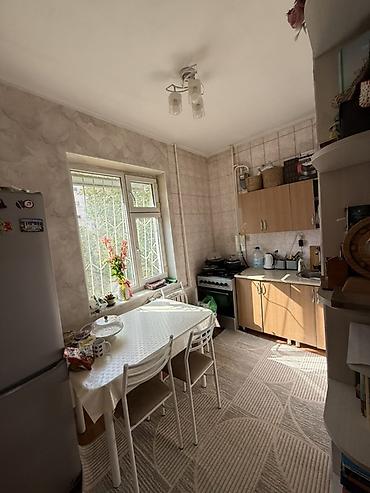 однушки 104 серия: 1 комната, 33 м², 105 серия, 4 этаж — 7