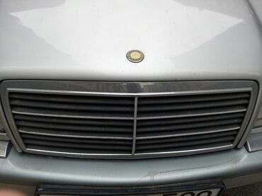 radiator barmağlığı: Mercedes-Benz Ceşka 1998 il, Orijinal, Almaniya, İşlənmiş