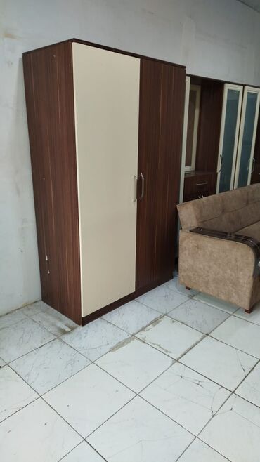 Sifarişlə mebel: Açılan, 2 qapılı Düz dolab, Şifonyer