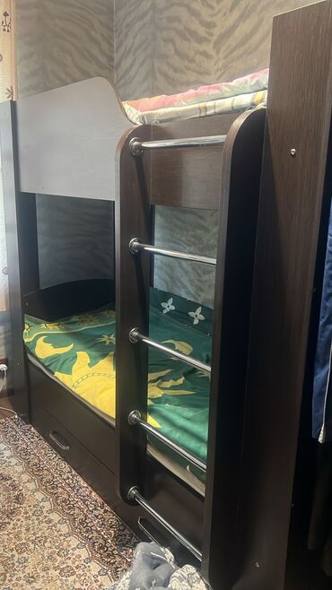 двухярусную кровать из дерева: Кровать б/у

Высота 1.80, длина 2.20, ширина 90