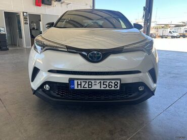Toyota: Toyota C-HR: 1.8 l. | 2018 έ. SUV/4x4 — 3