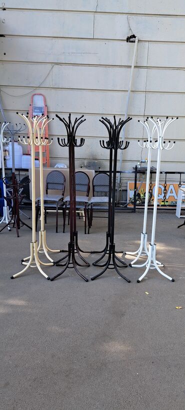 şəkil ölçüləri: Metal ayaqüstü paltar asılqanları - Material: qalın metal boru