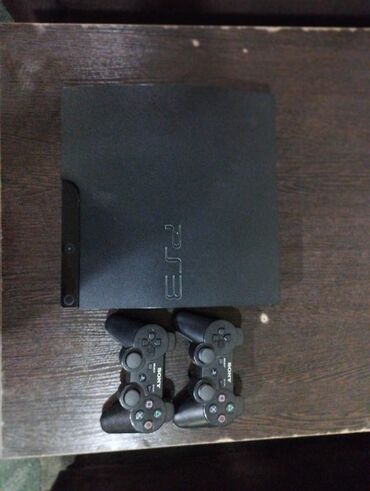 PS3 (Sony PlayStation 3): Plestion satılır 256Gb yadaş içinde de 15eded oyun var bütün lazımlı