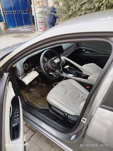 Продажа авто: Hyundai Avante: 2022 г., 1.6 л, Автомат, Гибрид, Седан — 5