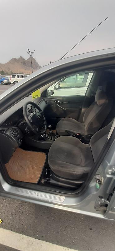 221 mercedes: Ford Focus: 2002 г., Механика, Бензин — 5