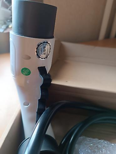 Avtomobil akkumulator zaryadkalari: AC Type 2 konnektor Xüsusiyyətlər: 220–240V AC məişət rozetkası - — 7