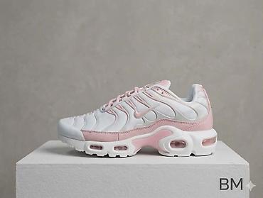 Patike: Tn Nike 
36/37-45/46
Cena 3100 din. hc — 19