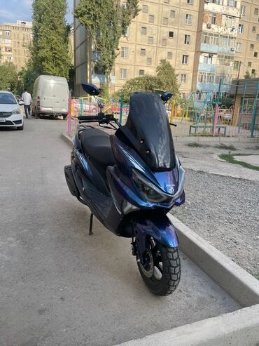 скутер исфана: Макси скутер Периште, 150 куб. см, Бензин, Колдонулган