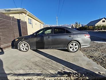 hella white: Toyota Camry: 2010 г., 2.5 л, Автомат, Бензин, Седан — 4