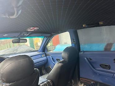 ford focus hatchback: Iran Khodro Samand: 1.8 l | 2007 il Sedan — 10