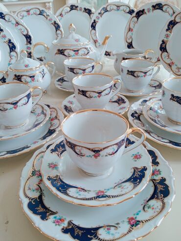Çay dəstləri və servizlər: Çay dəsti, Farfor, 6 nəfərlik, Çexiya
