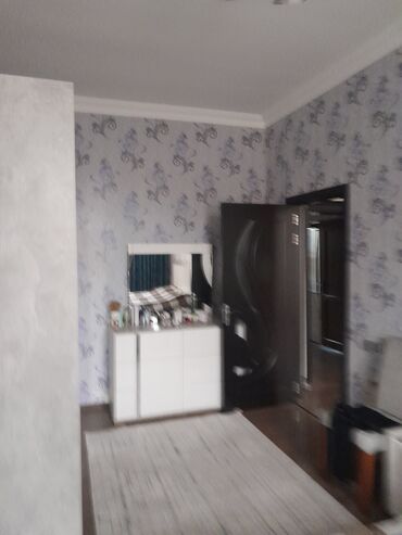 Uzunmüddətli kirayə mənzillər: Tam mebelli 2 otaqlı mənzil interyeri - Yataq otağı: Böyük — 2