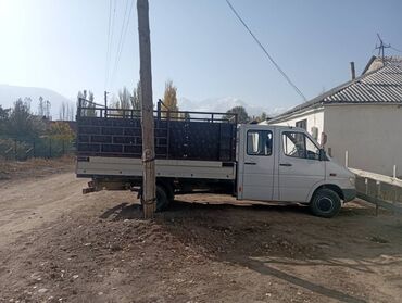муссо двигателя: Жүк ташуучу унаа, Mercedes-Benz, Дубль, 3 т, Колдонулган