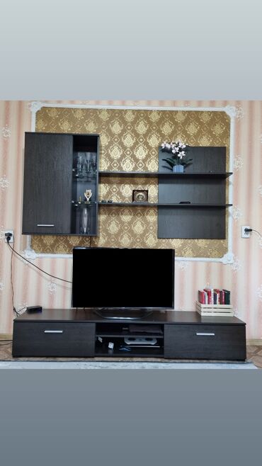 мебель зал: Продаю мини стенку- полку под TV в гостиную, цвет шоколад