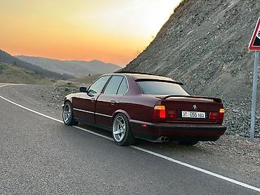 Унаа: BMW 5 series: 1994 г., 2.5 л, Кол менен иштөөчү, Бензин, Седан — 3