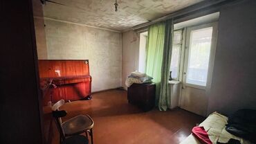 ош западный квартира: 2 комнаты, 38 м², Индивидуалка, 2 этаж, Старый ремонт