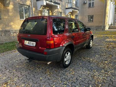 Ford: Ford Maverick: 2002 г., 2 л, Механика, Бензин, Внедорожник