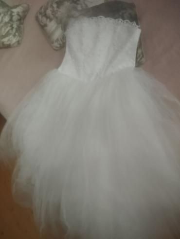 toy xonca: Ağ rəngli gəlinlik – strapless model - Üst hissə: korset tipli, düz — 2