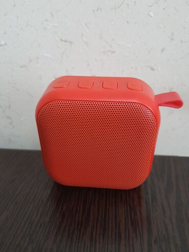 maşın dinamikləri: 4 Eded BLUETOOTH dinamic+fm radio.usb port,sd card port.BT