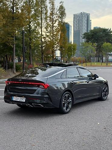 geely galaxy m9: Kia K5: 2022 г., Седан — 4