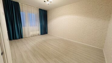 продаю однокомнатную квартиру бишкек: 1 комната, 35 м², 105 серия, 2 этаж, Евроремонт