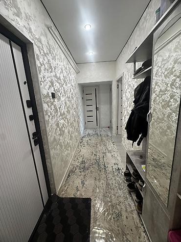 кел кел: 🏠 Сдаётся комната для двух девушек! 📍 Адрес: Аламедин-1, дом 20. 📌 — 3