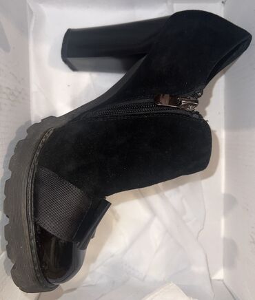 Туфли: Туфли, 36, Б/у, цвет - Черный, Платная доставка, Самовывоз — 14