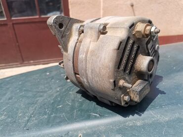 Auto delovi: Alternator Lada 21214i Niva br.3. Polovan, očuvan. Skinut sa — 5