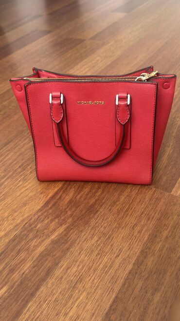 золотое кольцо бу: Сумка от бренда Michael Kors. Б/у, в отличном состоянии Цена 3800 сом