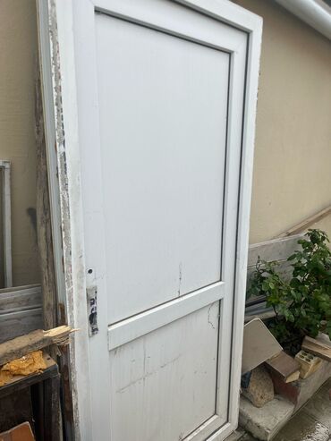 Dolablar: Plastik qapi 190/90sm
60azn
Balaxani 4000 leli