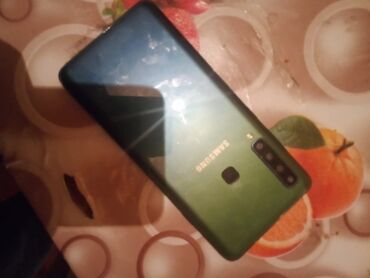 Boşqablar: Samsung Galaxy A9, 128 GB, rəng - Qara, Sensor, Barmaq izi