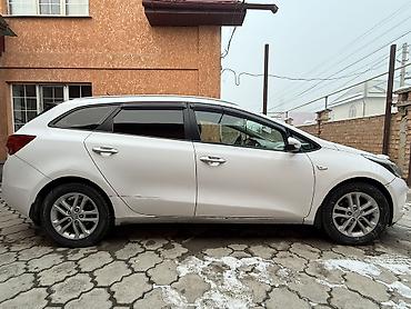 Kia: Kia Ceed: 2014 г., 1.4 л, Механика, Бензин, Универсал — 5