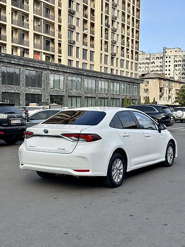 Продажа авто: Toyota Corolla: 2019 г., 1.8 л, Автомат, Гибрид, Седан — 5