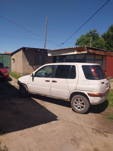 головка на москвич: Toyota Raum: 2000 г., 1.5 л, Автомат, Бензин, Минивэн