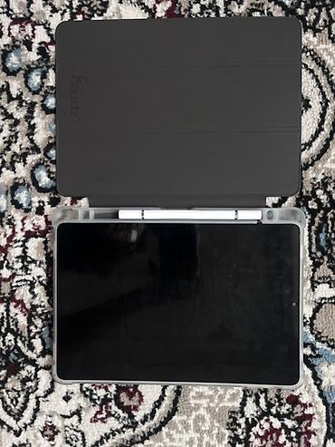 Планшеты: Планшет, память 32 ГБ, 10" - 11", 4G (LTE), Б/у, Классический цвет - Серый — 2