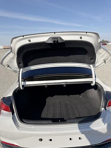 geely автомобиль: Hyundai Avante: 2022 г., 1.6 л, Автомат, Бензин, Седан — 6