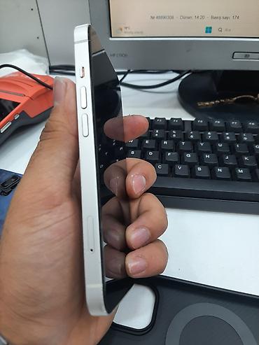 iphone gence: IPhone 13, 128 GB, Gümüşü, Face ID — 3