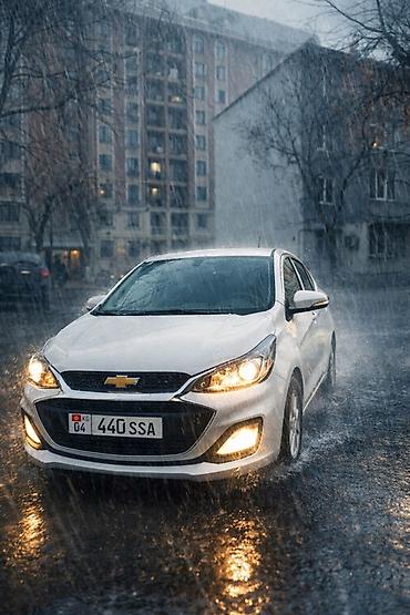зонтик авто: Chevrolet Spark: 2021 г., 1 л, Автомат, Бензин, Хэтчбэк — 1
