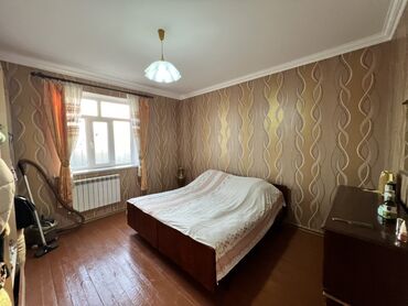 Həyət evləri və villaların satışı: Binəqədi qəs. 3 otaqlı, 100 kv. m, Orta təmir — 4