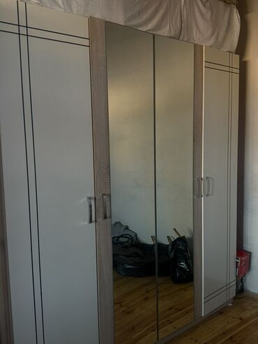 ev üçün divar kağızları: Новый, Распашной, 4 двери Прямой шкаф, Гардеробный шкаф