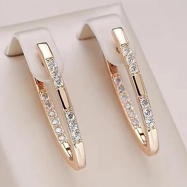 Minđuše: 800 din par — 16