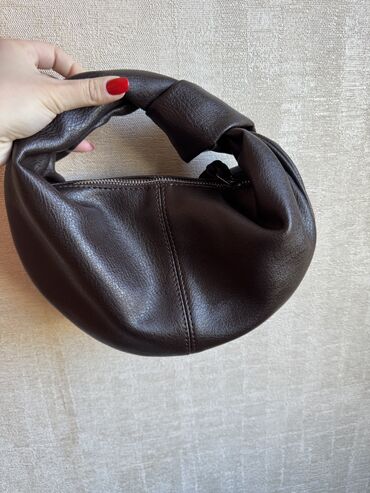 чанта: Suud Collection. 2-3 dəfə istifadə olunun heç bir qüsuru yoxdur. Öz