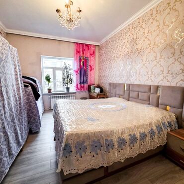 Həyət evləri və villaların satışı: Satılır: həyət evi - Planlaşdırma: geniş zal, ayrı mətbəx, bir — 10