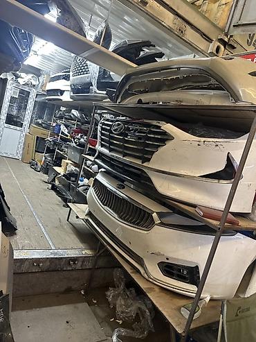 Бампер и комплектующие: Бампер Kia, Оригинал — 52